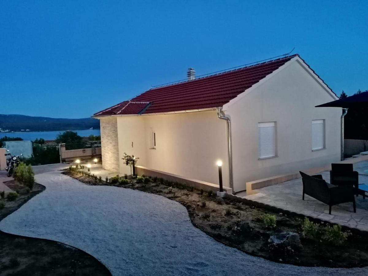 Villa Mir Pridraga Buitenkant foto